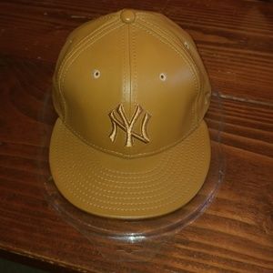 Yankees Leather New Era Fitted